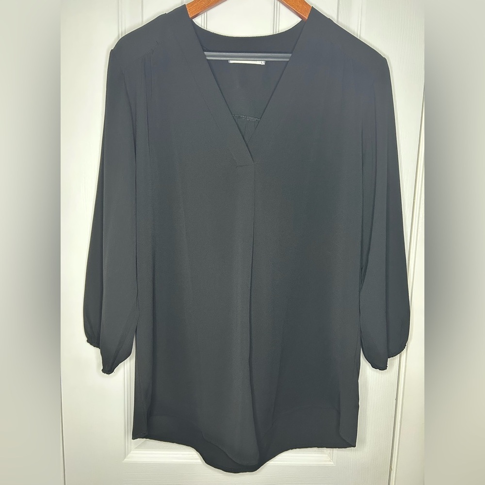 Jon & Anna Black V-Neck Blouse Size L - Picture 2 of 11